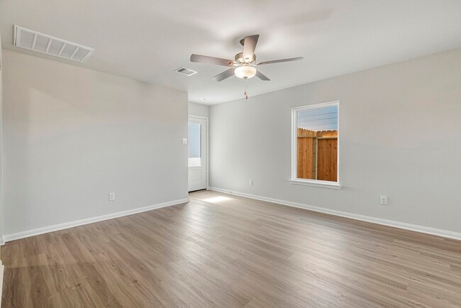 Photo - 8210 Burnt Orchid Dr