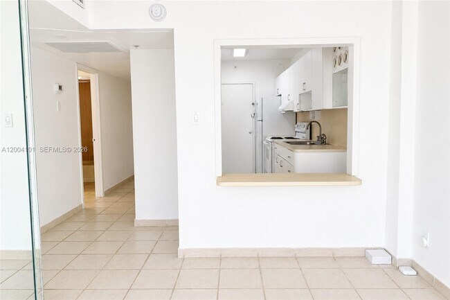 Photo - 100 Lincoln Rd Unit 732