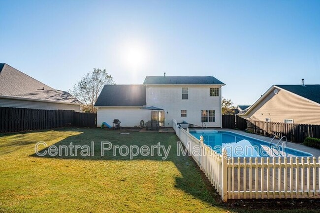 Photo - 109 Feldspar Ln