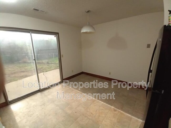 Photo - 104 Glenview Dr