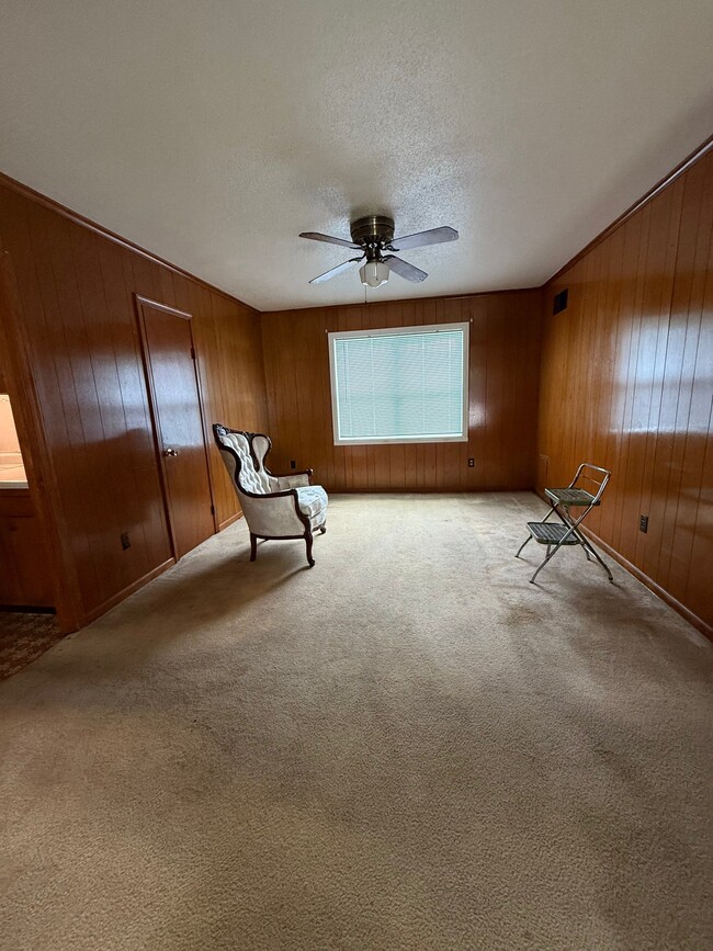 Photo - 4087 Parkchester Ave