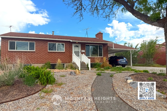 Building Photo - 9889 S Poppy Ln