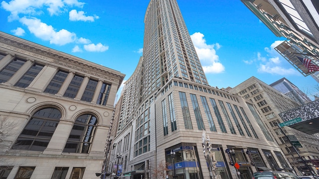 Building Photo - 130 N Garland Ct