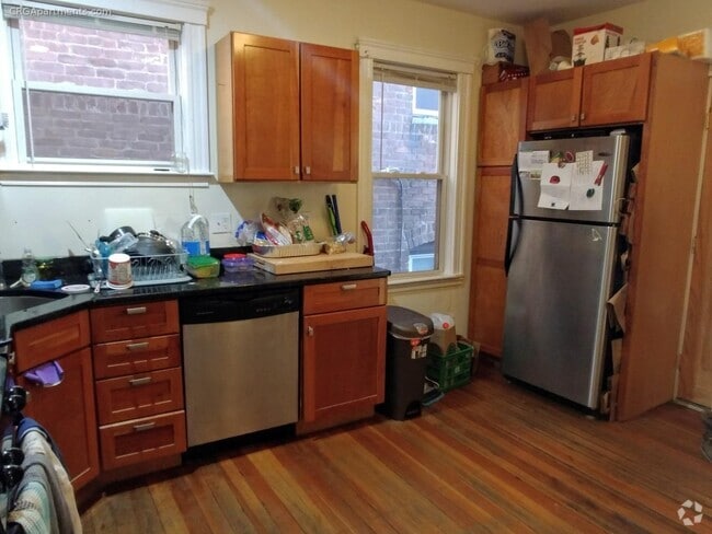 Building Photo - 66 Dimick St Unit 2T Rental
