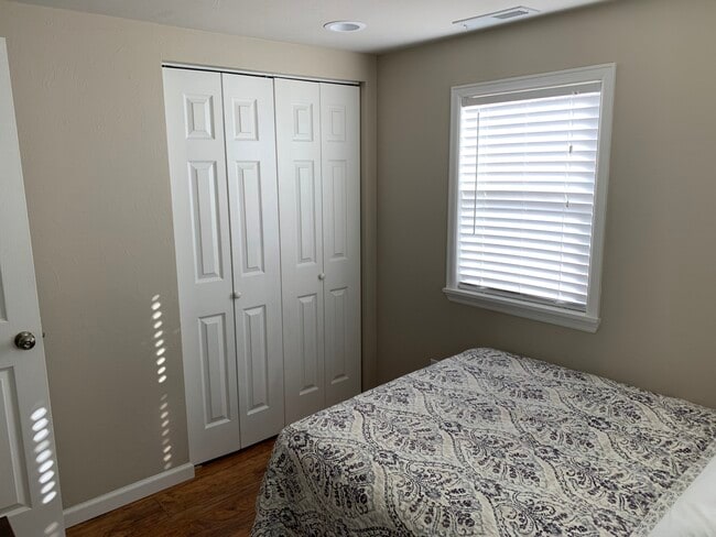 Building Photo - 6762 Irving Street Rental