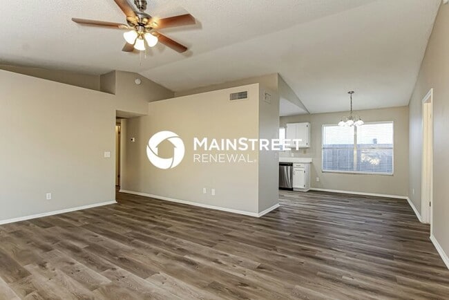 Photo - 3 Bedroom Pet-Friendly Home in Phoenix, AZ with Main Street Renewal