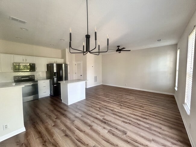 Photo - 1345 Bell Rd