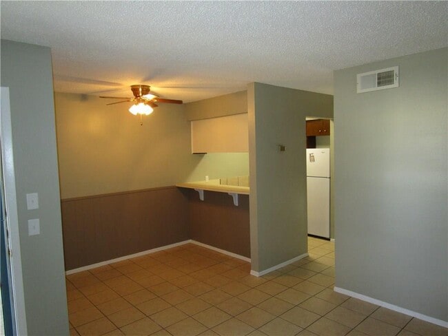 Photo - 312 E 43rd St Unit 202