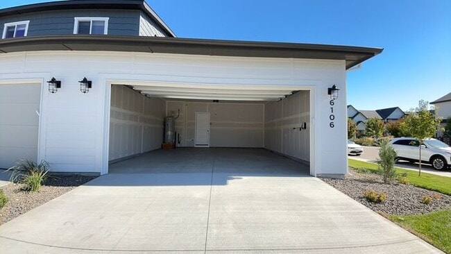 Photo - Roe Street Townhomes