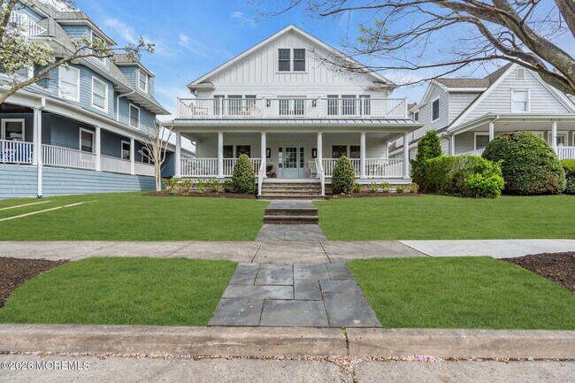 112 Sylvania Ave