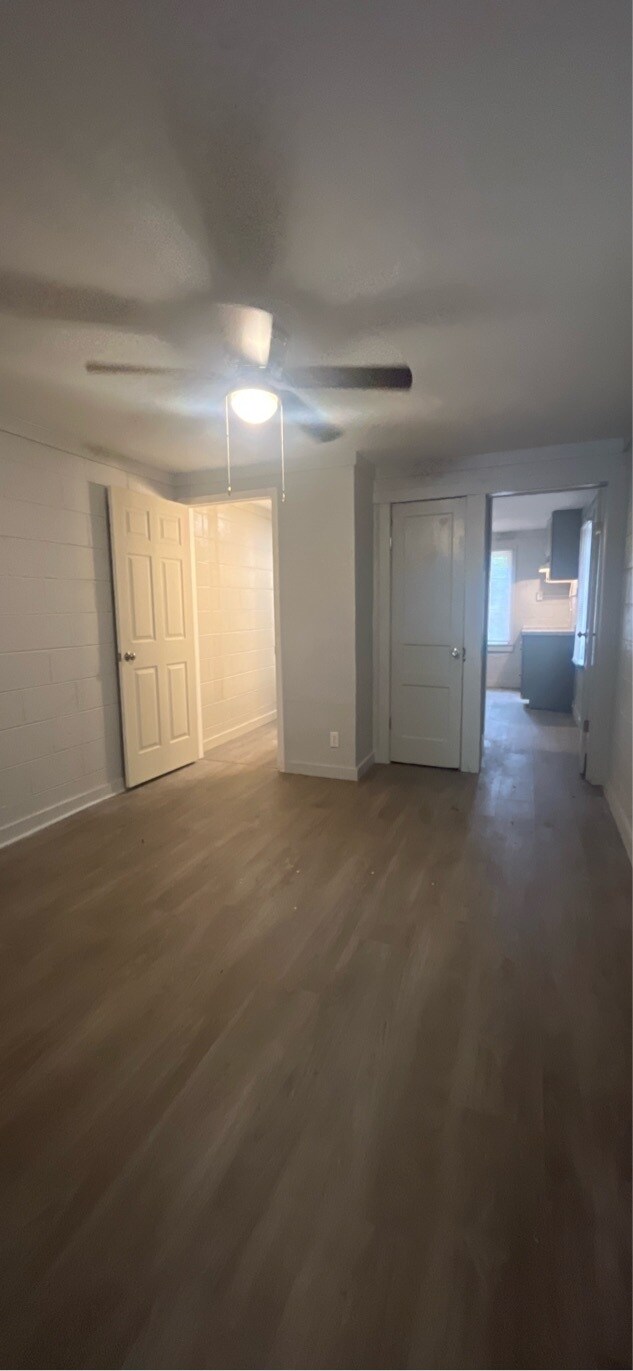 Photo - 822 Corn Ave