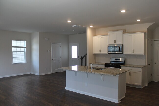 Room in House on Clairwood Dr