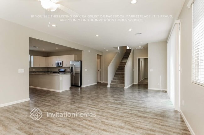 Photo - 18927 W Pasadena Ave