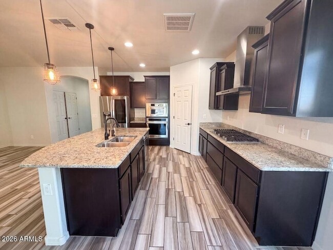 2622 W Gray Wolf Trail