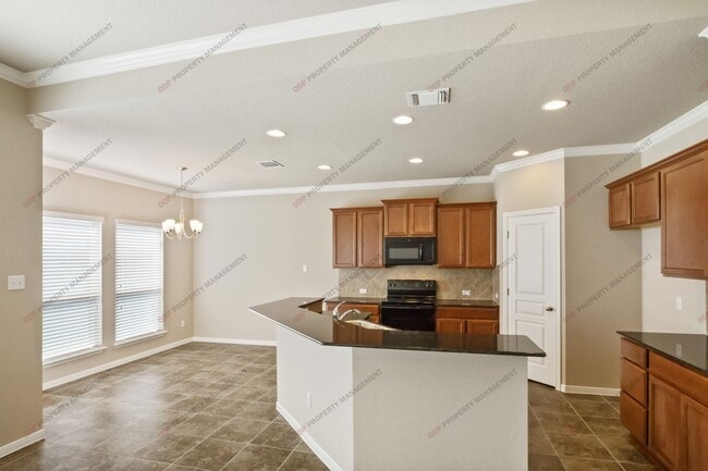 5711 Blackstone Dr