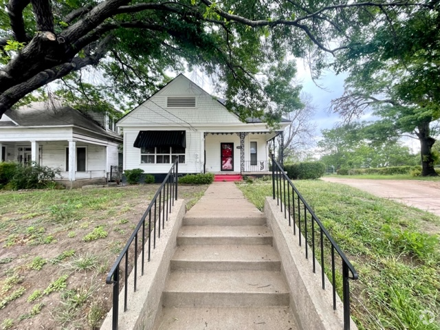 Building Photo - 809 N 4th St Rental