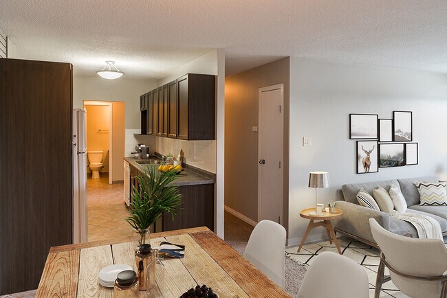 Photo - Beliveau House