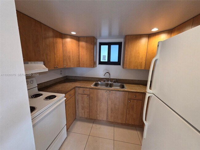 Photo - 5 Olive Dr Unit 24