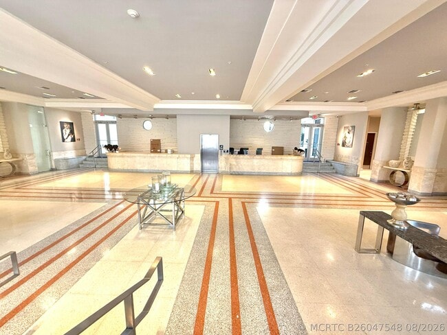 Photo - 435 21st St Unit 308