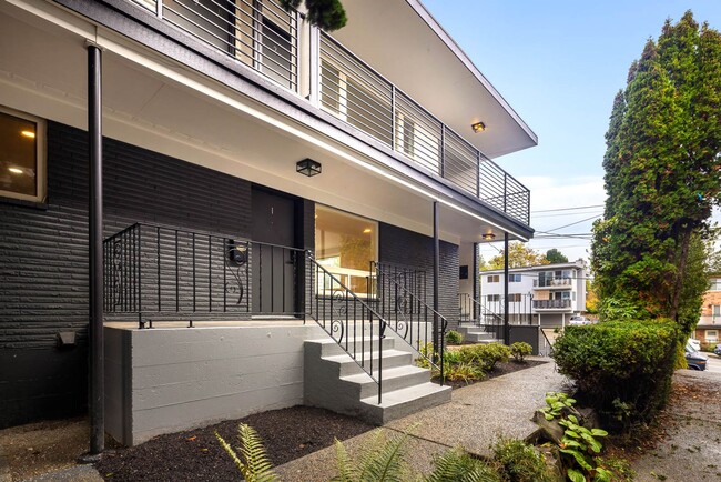 Photo - 6721 24th Ave NW Unidad 1