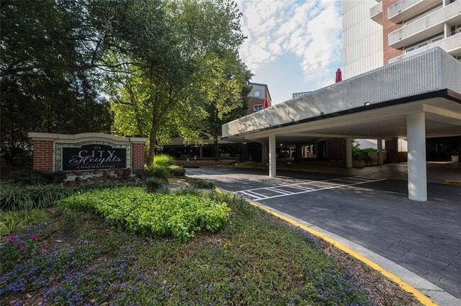 Building Photo - 375 Ralph McGill Blvd NE Unit 804