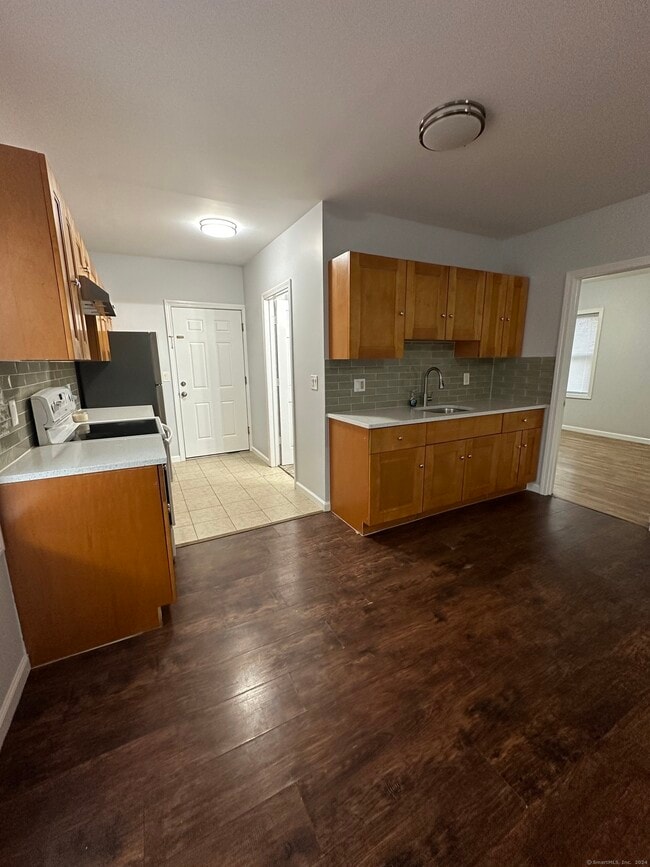 Photo - 49 Howard St Unit 1st Floor