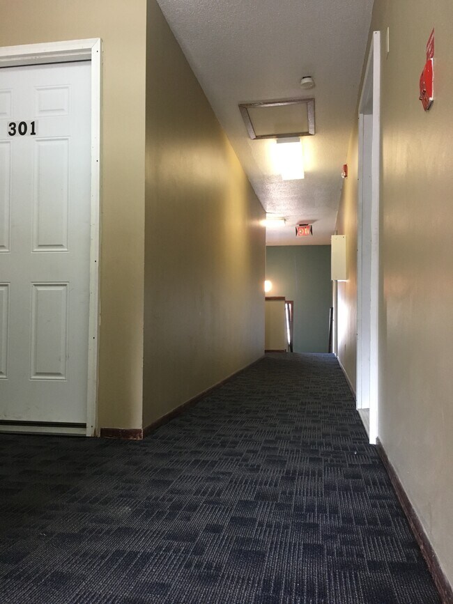 Photo - 1418 10th St Unit 303