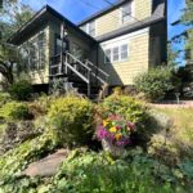 Photo - 4424 Gilliat St