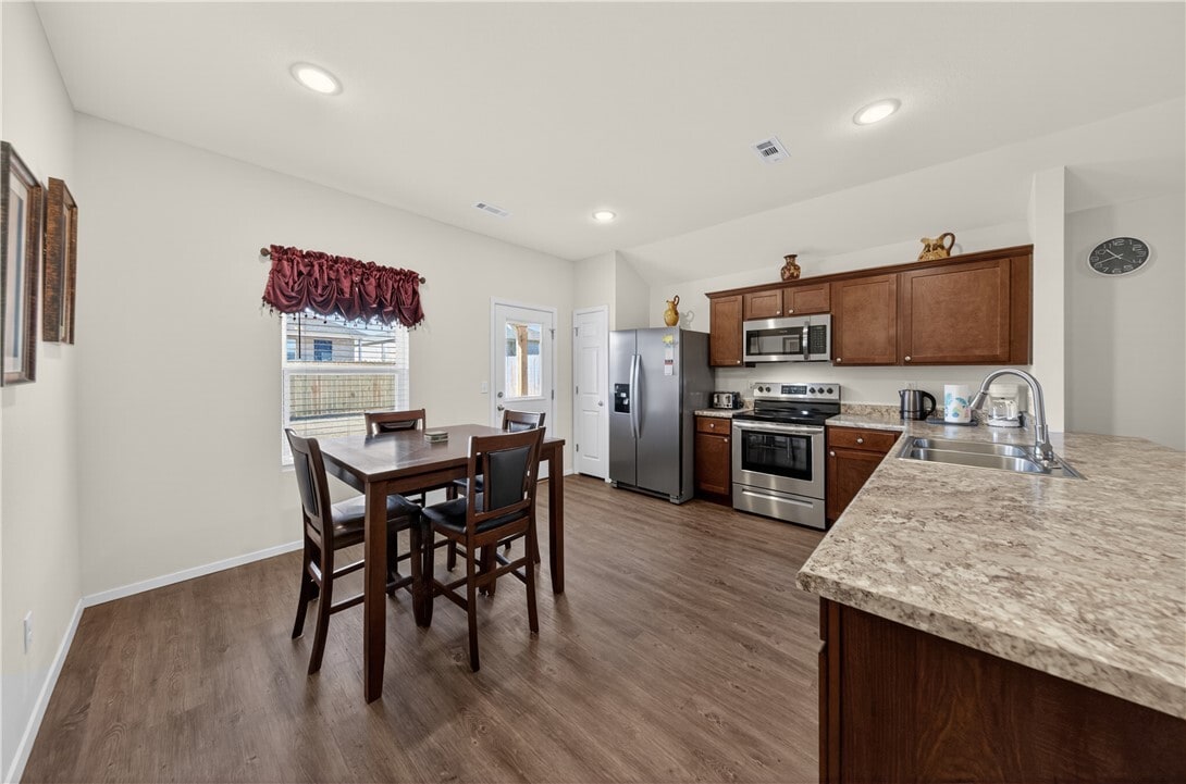 Photo - 8110 Dogwood Dr