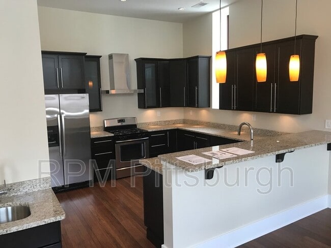 Building Photo - 1822 Harcum Wy Rental