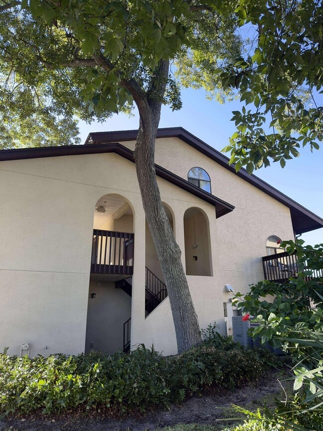 Building Photo - 1255 Ponce Island Dr Unit F780