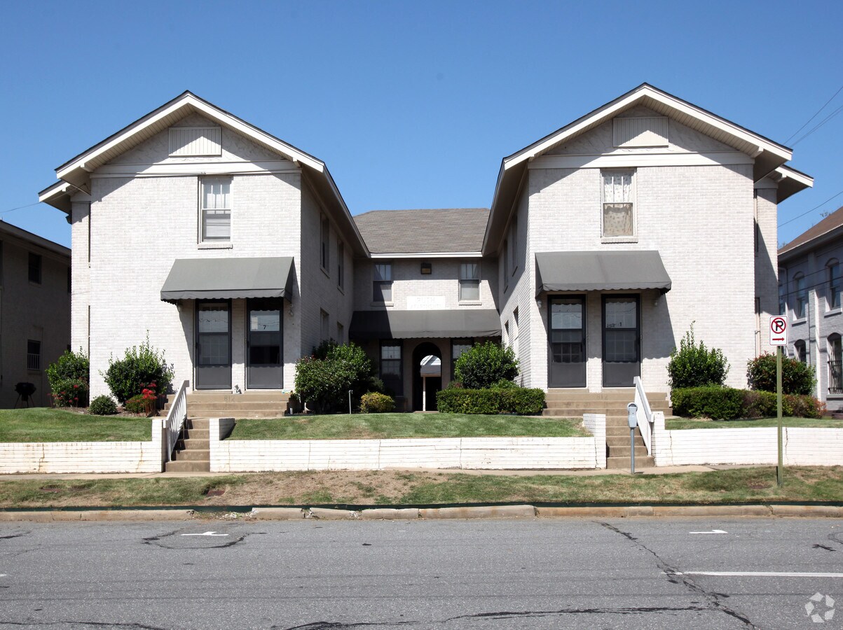 Photo - Ruth Apartments