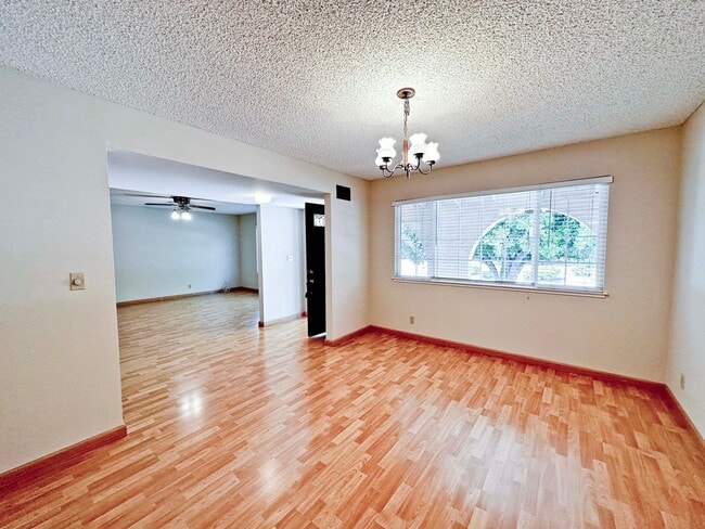1726 Aprilsong Ct