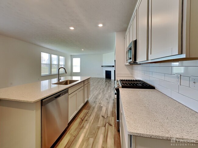 Photo - 2120 S Quincy Dr