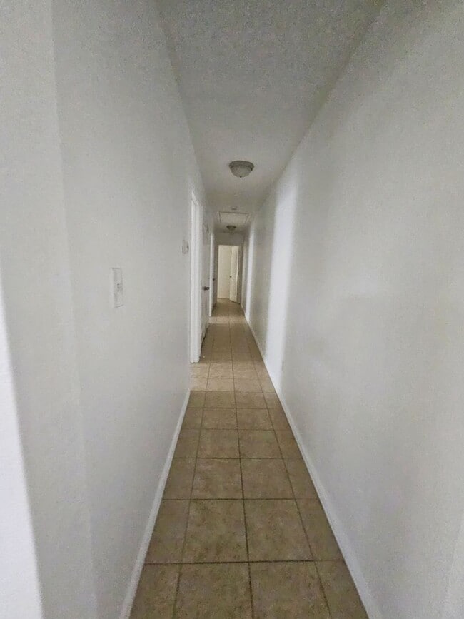 Photo - 3108 Lincoln Ave Unit 3108 Lincoln Avenue  102