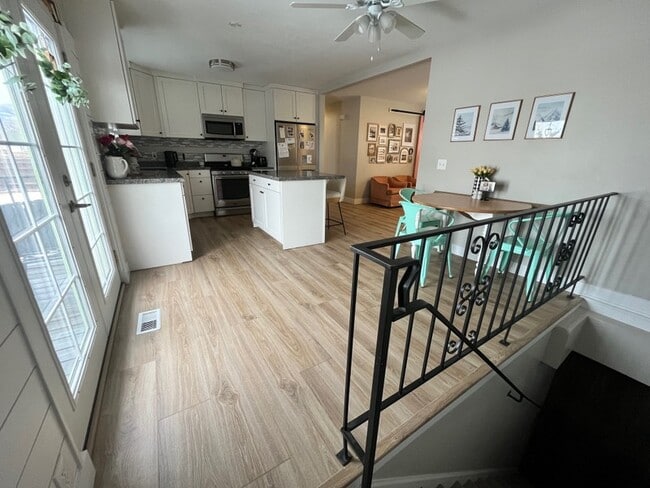 Photo - 1532 Merlin Way Unit A