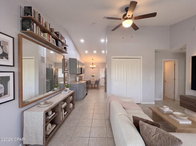 Photo - 131 Gwyn Dr Unit D