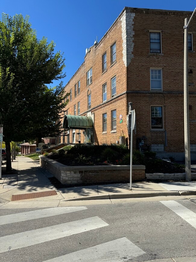 Photo - 7416 Harwood Ave Unit 236