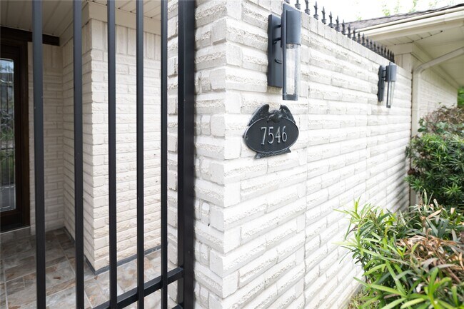 Photo - 7546 Maple Tree Dr