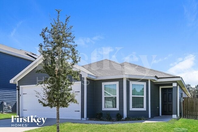 Building Photo - 26615 Ezemily Dr