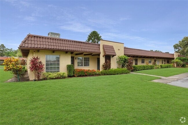 Building Photo - 1701 Pinehurst Rd Unit 30C Rental