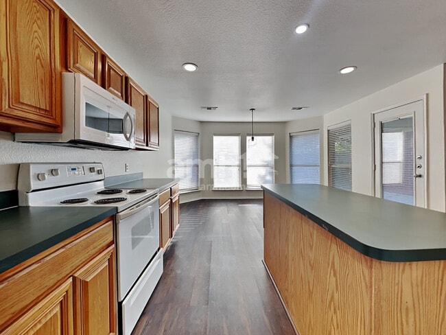 Photo - 7307 Fossil Garden Dr