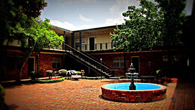 Photo - Courtyard CitiFlats Apartments