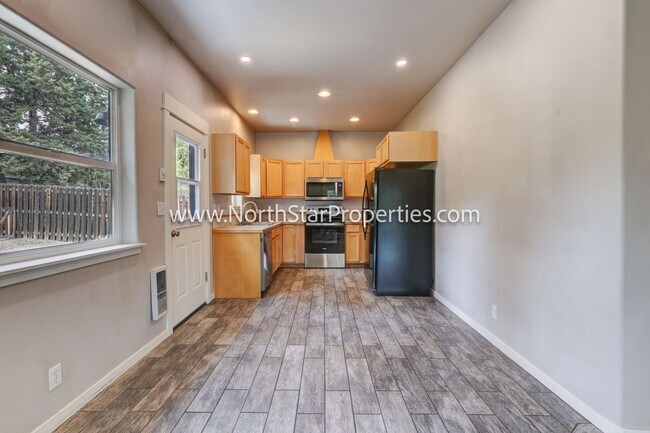 Photo - Wonderful Bend Property Close to Mountain ...