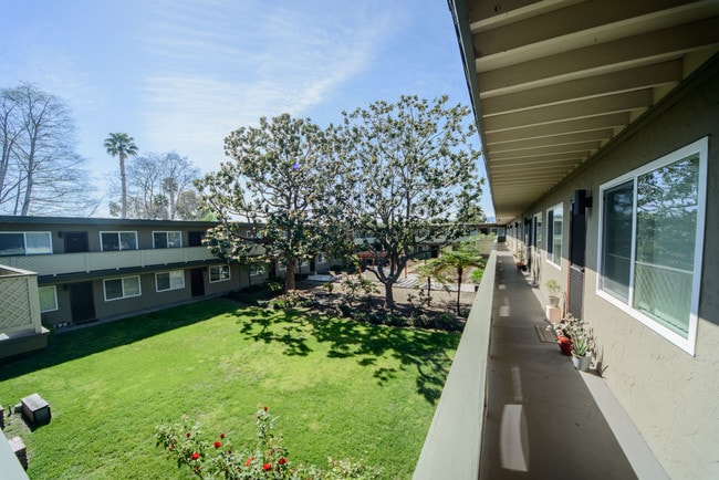 Maude Garden - Maude Garden Apartments
