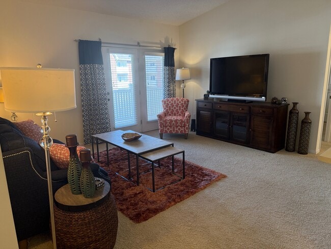 Photo - Kelly Greens Apartments