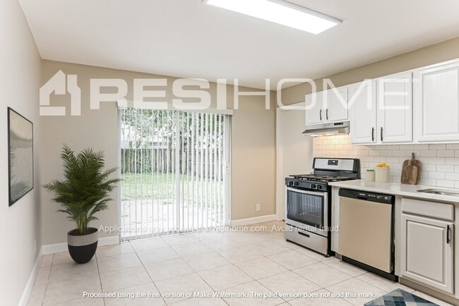 Photo - 7398 Willow Springs Cir E