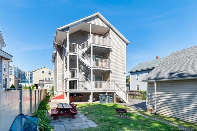 Exterior Porches - 59 Harbor St Apartments Unit 1