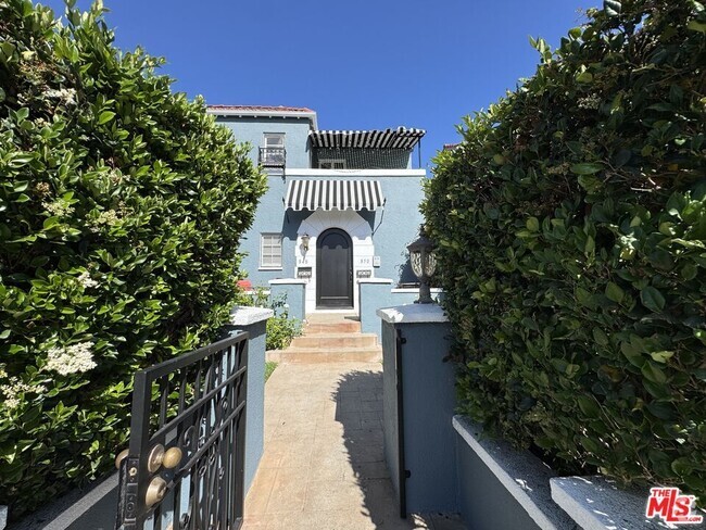 Building Photo - 848 S Curson Ave Rental