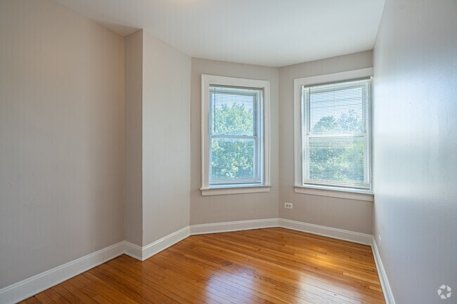 3BR, 1BA - 1,080SF - Bedroom